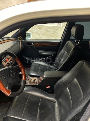 Mercedes C 200 1998, 332,811 km - 2.0 l - Bakı
