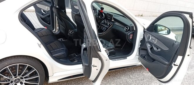 Mercedes C 220 d 2015, 143,143 km - 2.2 l - Bakı