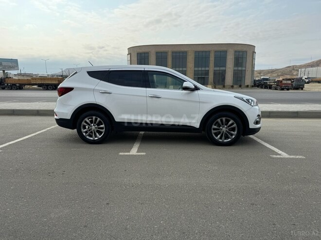 Hyundai Santa Fe 2017, 143,000 km - 2.0 л - Bakı