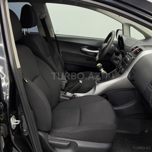 Toyota Auris 2010, 180,111 km - 1.4 л - Sumqayıt