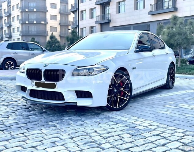 BMW 528 2015, 260,000 km - 2.0 l - Bakı