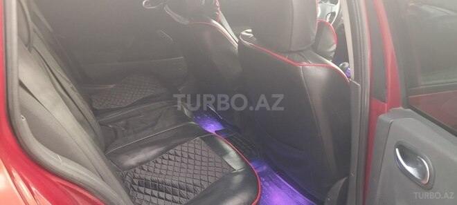 Renault Megane-7