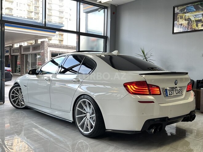 BMW 528-9