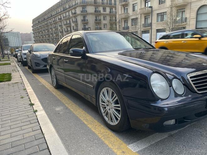 Mercedes E 220 d 2001, 720,111 km - 2.2 l - Bakı