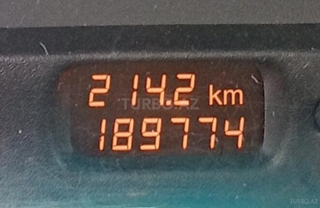 Opel Vectra 1996, 189,774 km - 1.8 l - Salyan