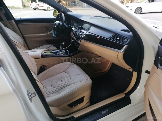 BMW 528-9