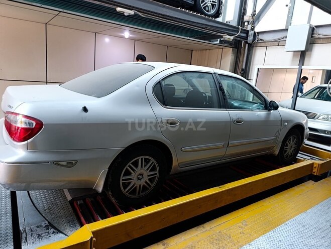 Nissan Maxima-9