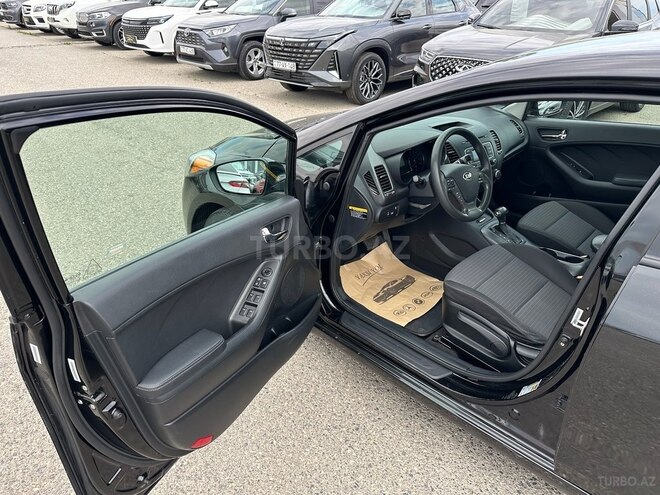 Kia Forte-10