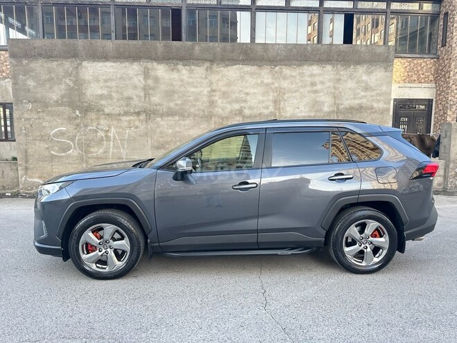 Toyota RAV4 2019, 110,221 km - 2.0 l - Bakı
