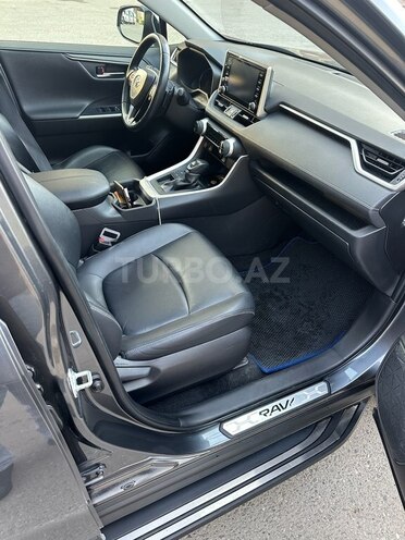 Toyota RAV4 2019, 110,221 km - 2.0 l - Bakı