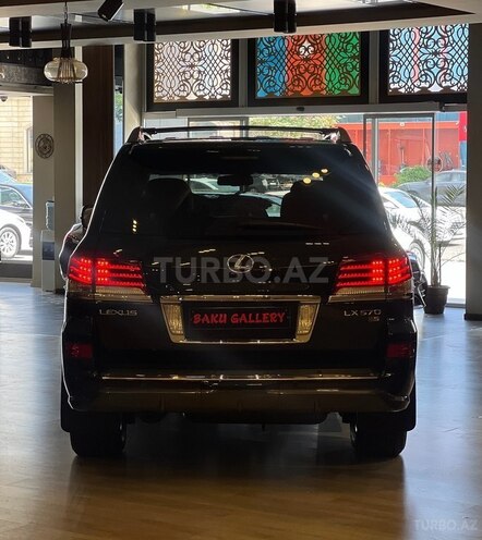Lexus LX 570-2