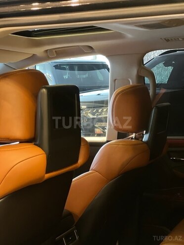 Lexus LX 570-12