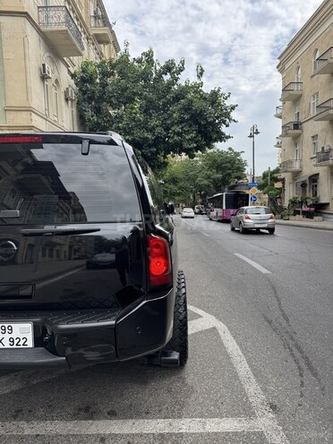 Nissan Armada 2007, 185,000 km - 5.6 l - Bakı