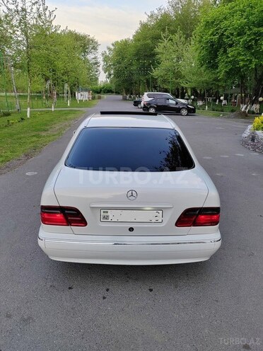 Mercedes E 240 2001, 224,350 km - 2.4 l - Oğuz