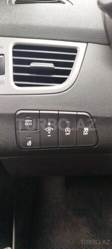 Hyundai Avante 2013, 250,000 km - 1.6 l - Bakı