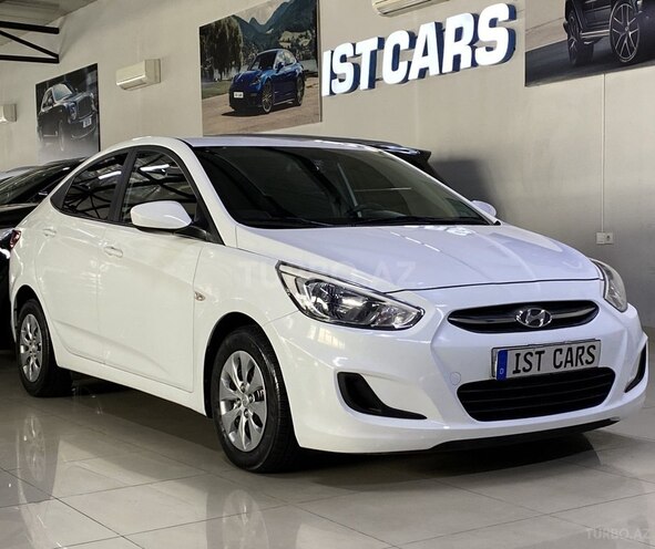 Hyundai Accent-2
