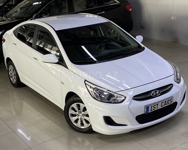 Hyundai Accent-6