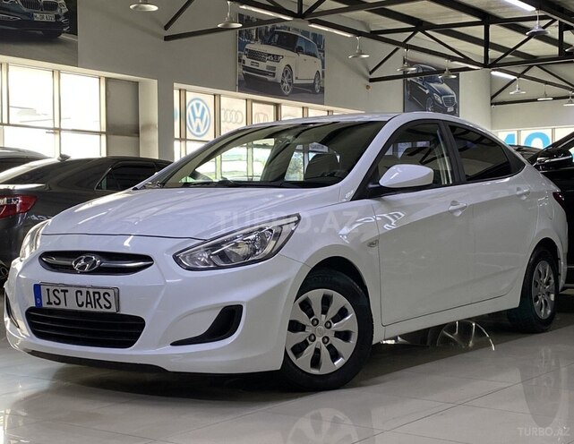Hyundai Accent-4