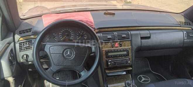 Mercedes E 320 1995, 389,000 km - 3.2 l - Bakı