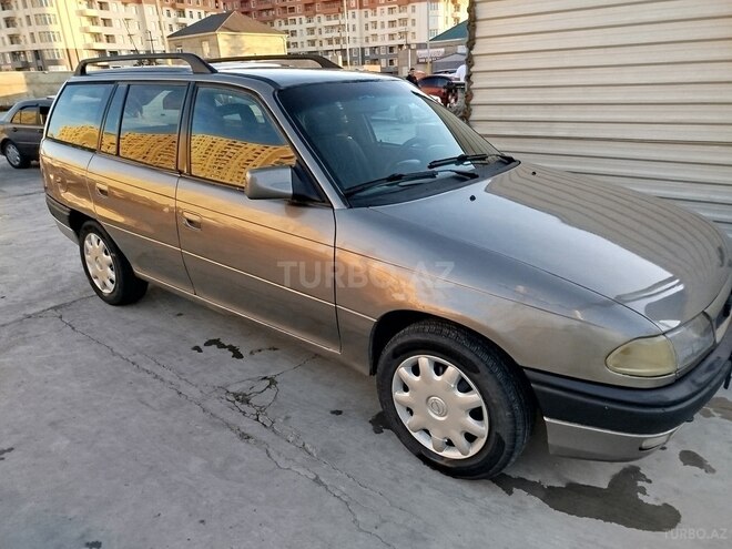Opel Astra 1996, 450,000 km - 1.6 l - Sumqayıt