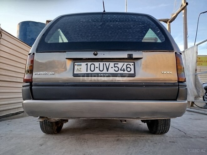 Opel Astra 1996, 450,000 km - 1.6 l - Sumqayıt