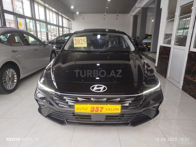 Hyundai Elantra-1