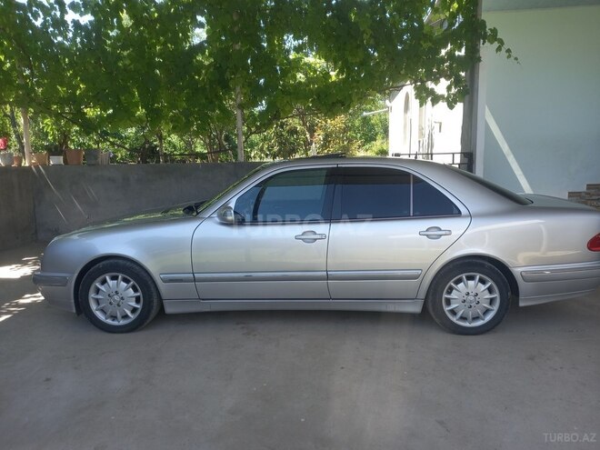 Mercedes E 240 1999, 447,000 km - 2.4 l - Tovuz