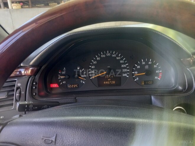 Mercedes E 240 1999, 447,000 km - 2.4 l - Tovuz
