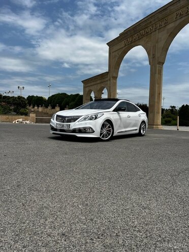 Hyundai Grandeur 2015, 196,870 km - 2.2 l - Bərdə