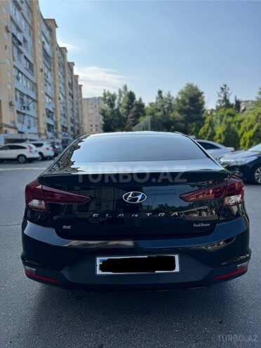 Hyundai Elantra 2018, 182,178 km - 2.0 л - Bakı