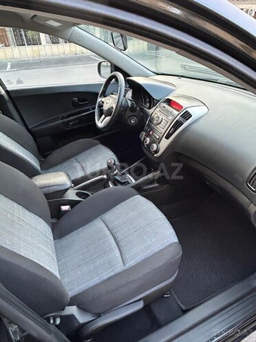 Kia  2010, 221,000 km - 1.6 l - Bakı