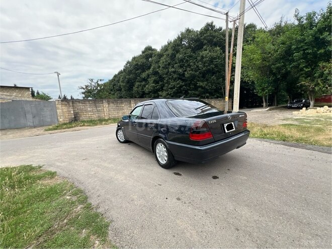 Mercedes C 200 1999, 328,507 km - 2.0 l - Masallı