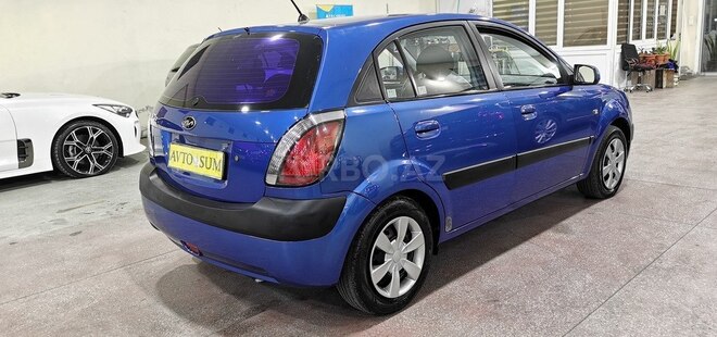 Kia Rio-8