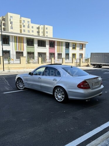 Mercedes E 240 2002, 248,000 km - 2.6 l - Bakı