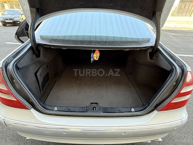 Mercedes E 240 2002, 248,000 km - 2.6 l - Bakı