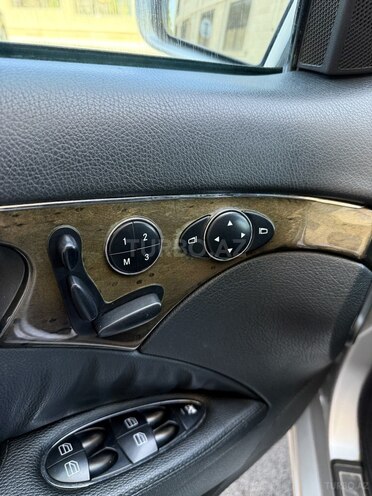 Mercedes E 240 2002, 248,000 km - 2.6 l - Bakı