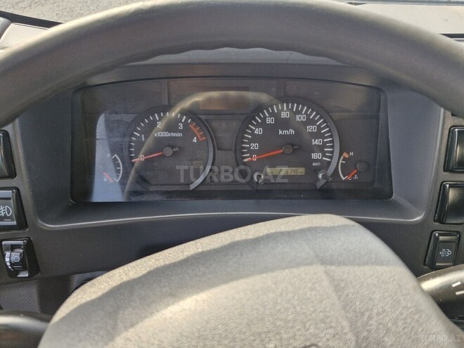 Isuzu NMR 85 2018, 215,148 km - 3.0 l - Bakı