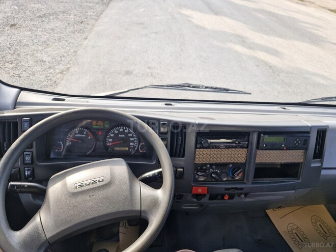 Isuzu NMR 85 2018, 215,148 km - 3.0 l - Bakı