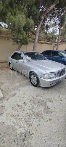 Mercedes C 240 1999, 240,000 km - 2.6 л - Bakı