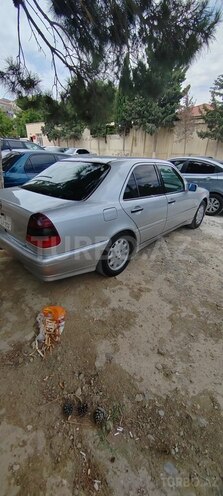 Mercedes C 240 1999, 240,000 km - 2.6 л - Bakı