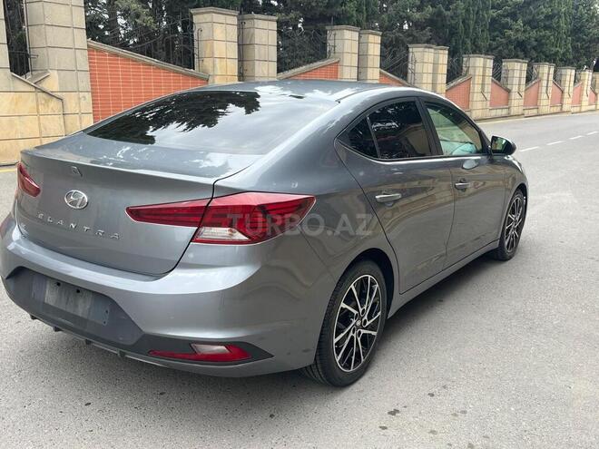 Hyundai Elantra 2018, 50,000 km - 2.0 л - Bakı