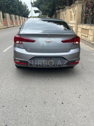 Hyundai Elantra 2018, 50,000 km - 2.0 л - Bakı