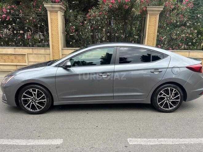 Hyundai Elantra 2018, 50,000 km - 2.0 л - Bakı