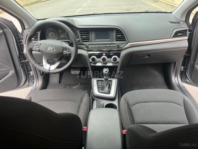 Hyundai Elantra 2018, 50,000 km - 2.0 л - Bakı