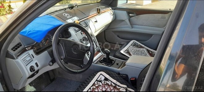 Mercedes C 230 1996, 557,623 km - 2.3 l - Ucar