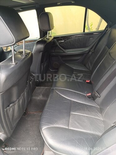 Mercedes E 320 2000, 258,321 km - 3.2 l - Bakı