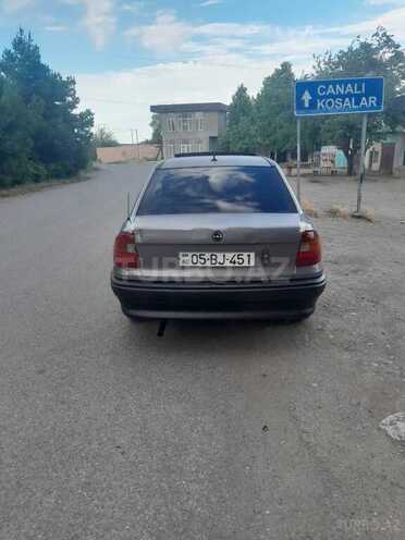 Opel Astra 1993, 321,421 km - 1.4 л - Qazax