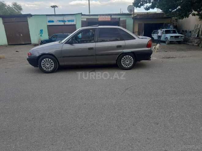 Opel Astra 1993, 321,421 km - 1.4 л - Qazax