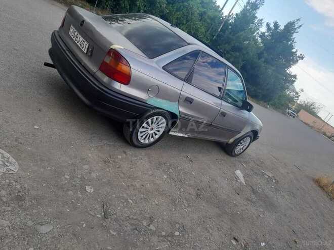 Opel Astra 1993, 321,421 km - 1.4 л - Qazax