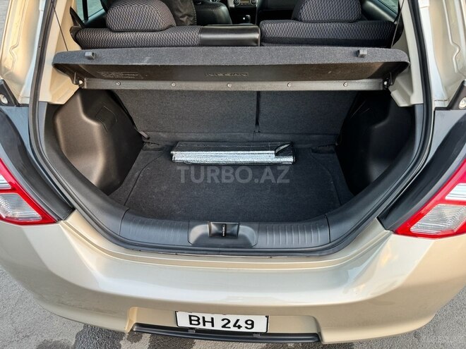 Nissan Tiida-7